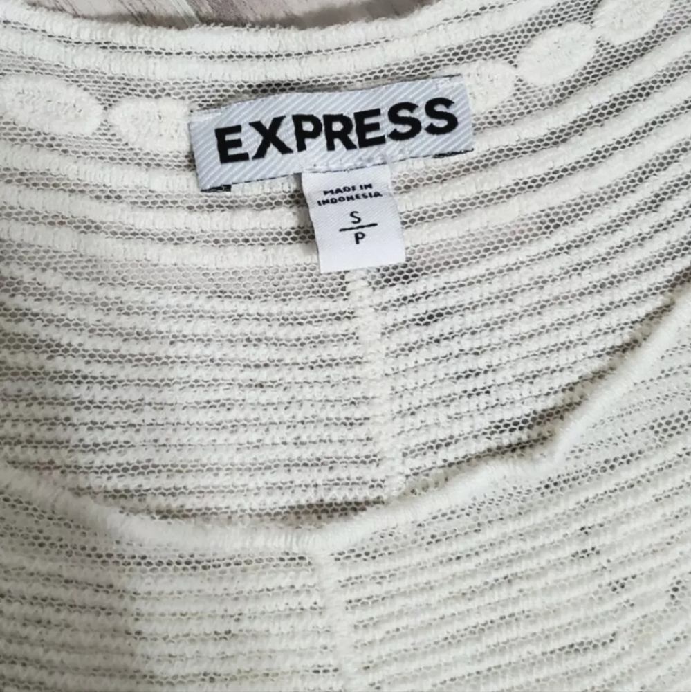 EXPRESS sheer Women's Open Knit top Ivory Crochet Size Small floral - Picture 5 of 8